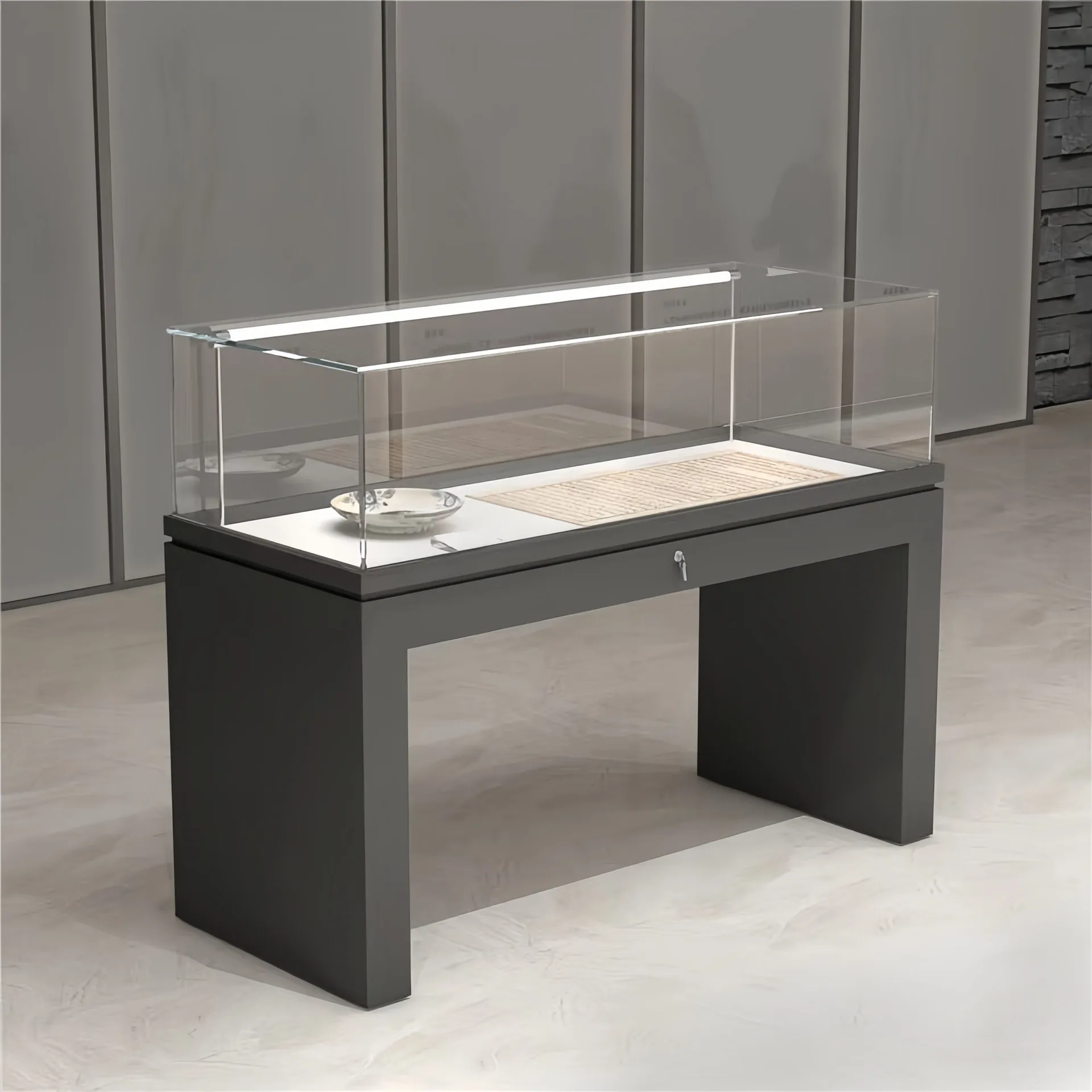 Museum Display Case / Freestanding Artifact Showcase / Modern Museum Pedestal Display — view 7