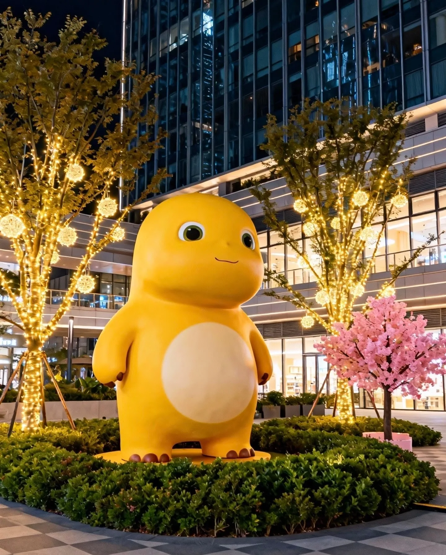 Nalong FRP Cartoon Sculpture | Mall Outdoor Landscape Ornament
