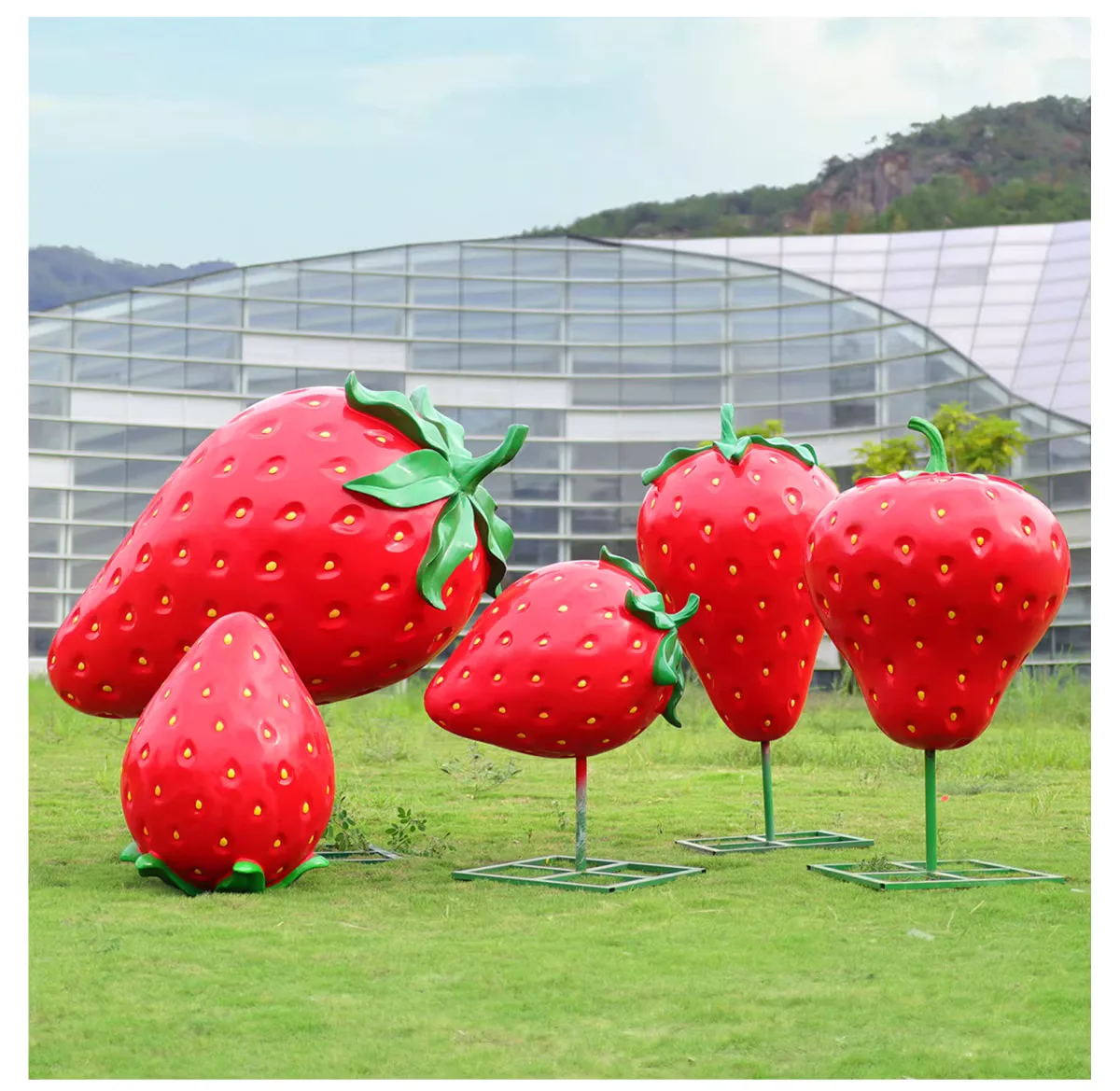 Outdoor Fiberglass Simulation Strawberry Ornaments: Fruit Sculptures for Garden, Farm & Picking Park Decor — view 6