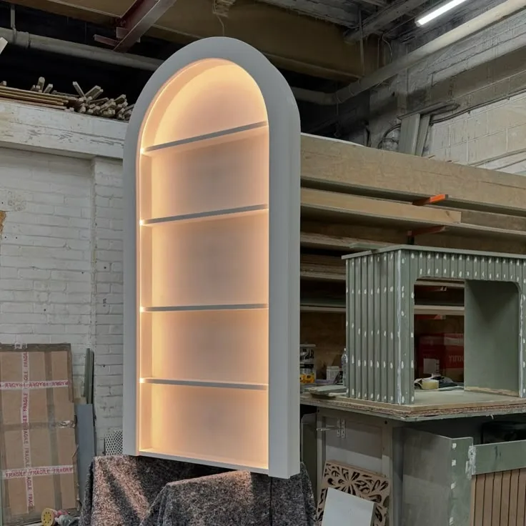 Pink arc-shaped perfume diaplay kiosk &cabinet on sale — product detail 1