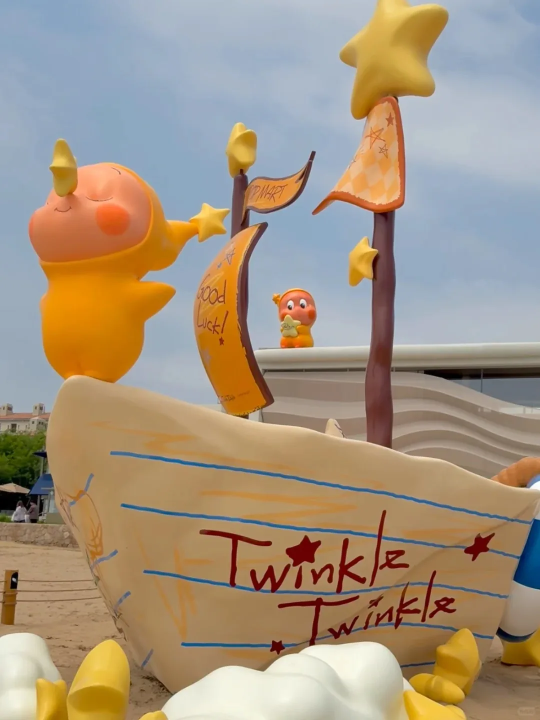 Pop Mart Twinkle Twinkle Star Elf FRP Sculpture Set for Beach Outdoor Pop-up Exhibition — view 10