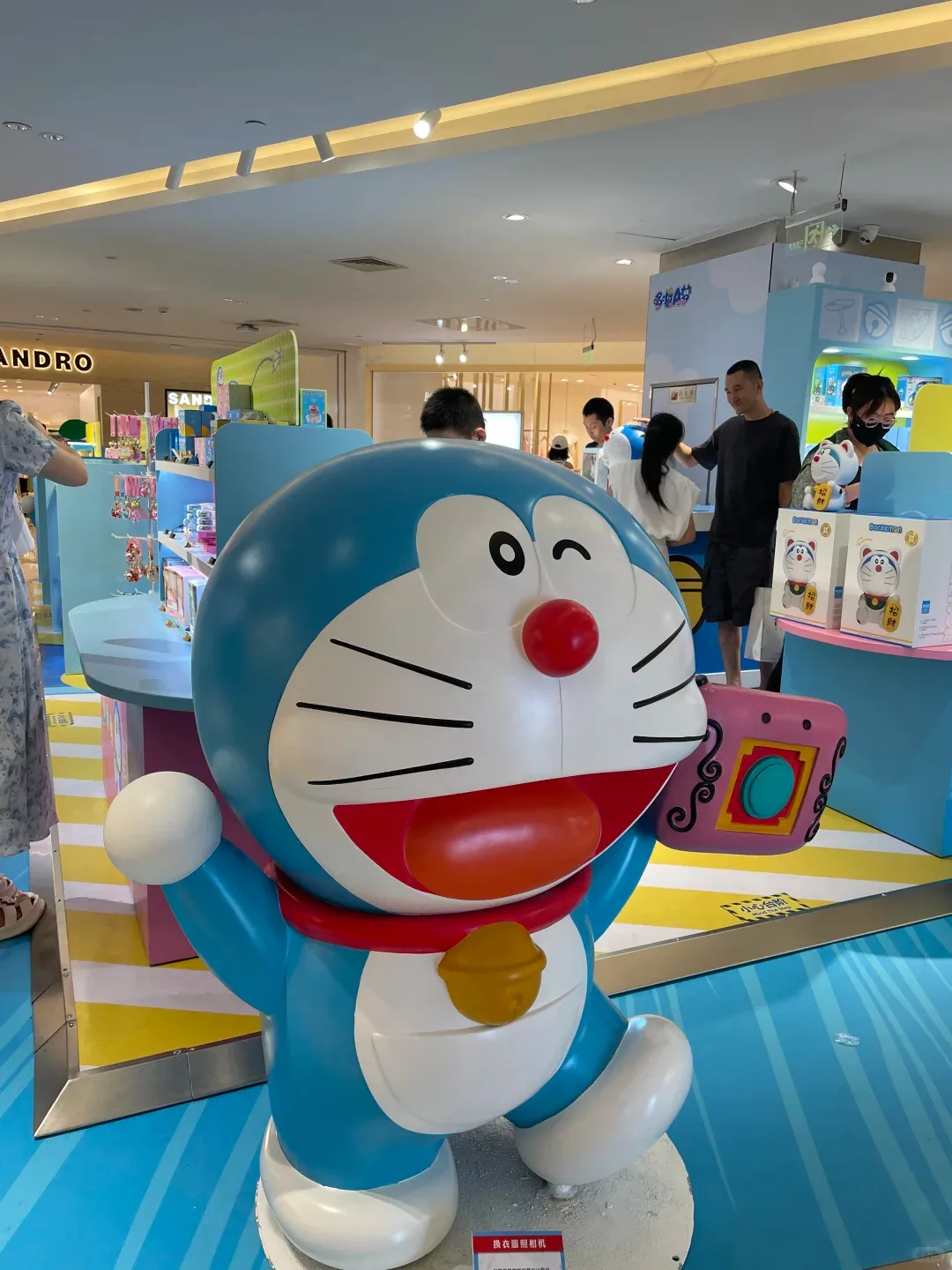Premium Custom Fiberglass Doraemon Character Sculptures For Commercial Decor — view 2