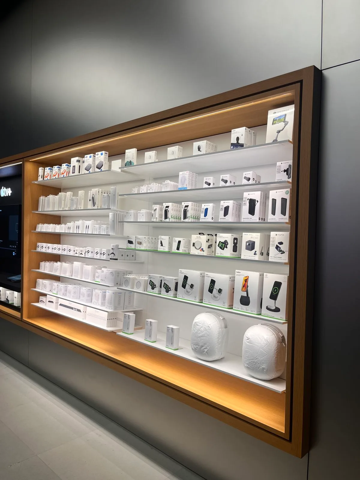 Recessed Wall-mounted Electronic Accessory Display Cabinet