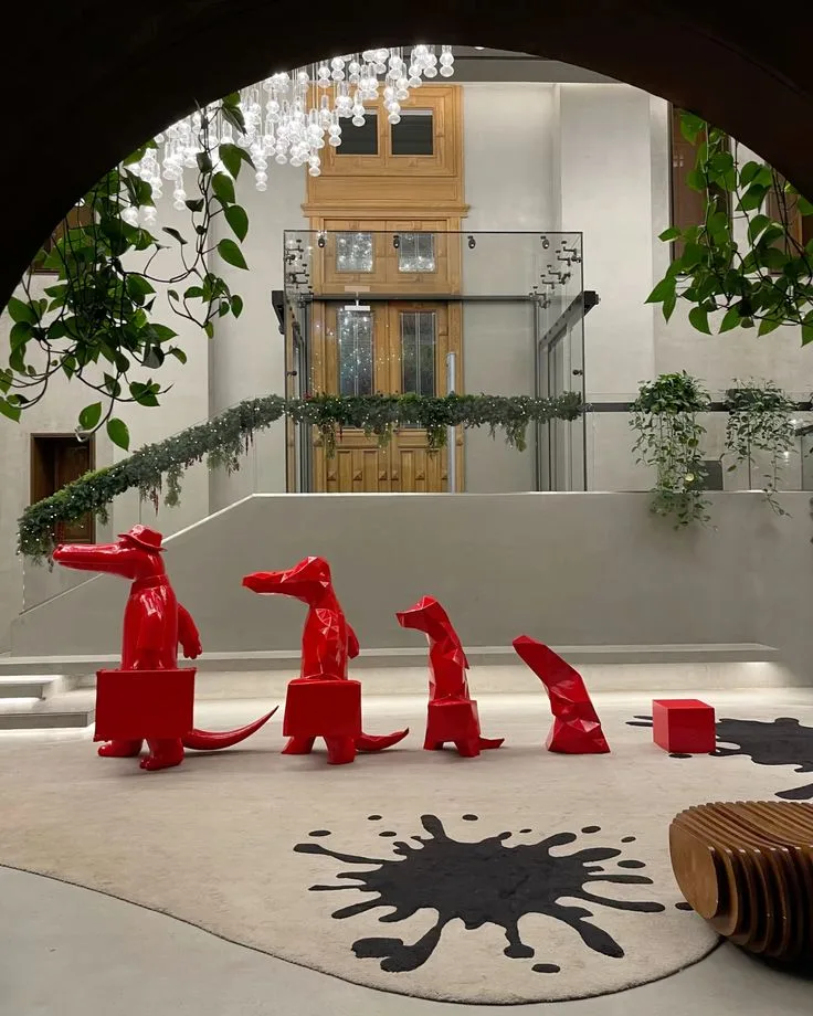 Red Geometric Crocodile Fiberglass Sculpture Set for Modern Spaces — view 3