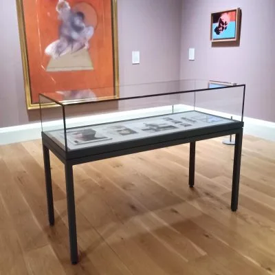 RT19 Musem & Jewerlry Table Glass Display Case on 4 Legs — view 5