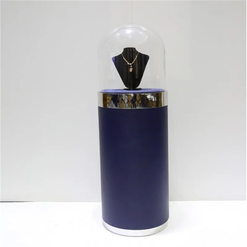 Sleek and understated jewelry display showcaseluxury shop display stand — view 4