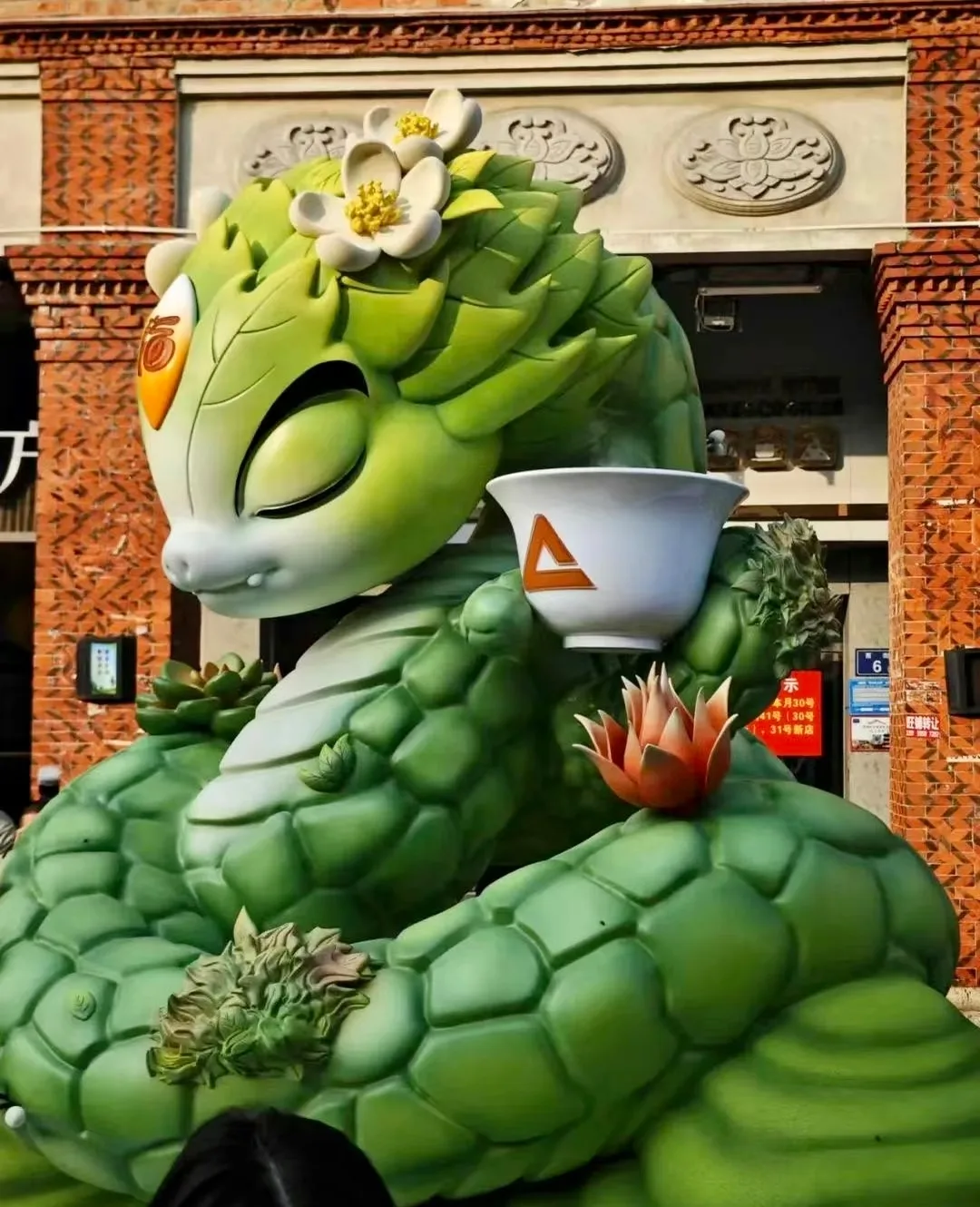 Spring Green Snake Fiberglass Sculpture For Commercial Street — view 3