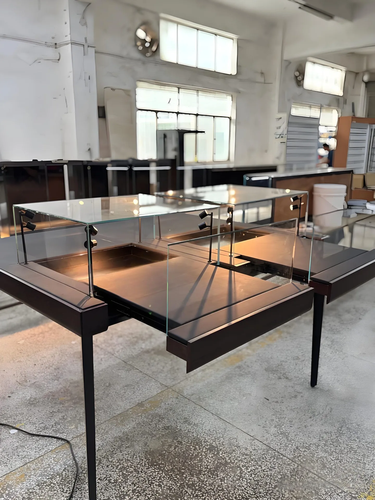 Table‑Style Jewelry Showcase, Slim Black Metal Leg Glass Display Case with Spotlights — view 3