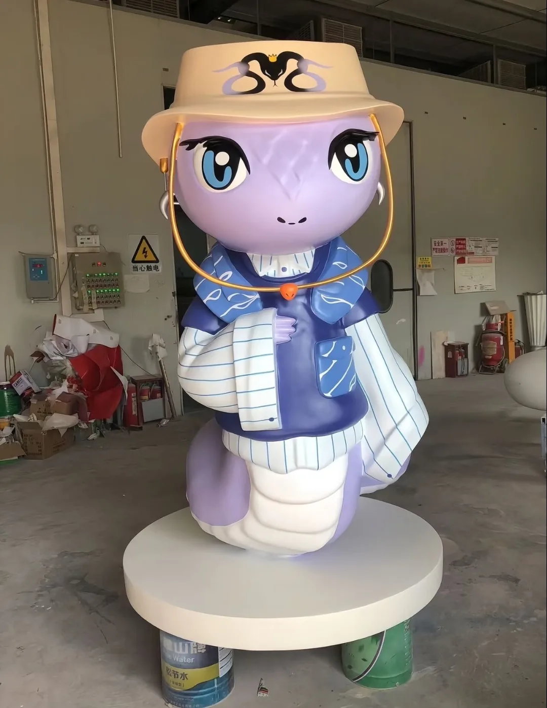 Trendy Custom Fiberglass Mascot Sculptures for Brand Events & Malls — view 4
