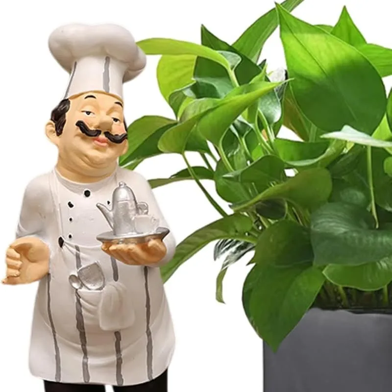 Vintage Resin Chef Figurine Statue for Kitchen Restaurant — view 4