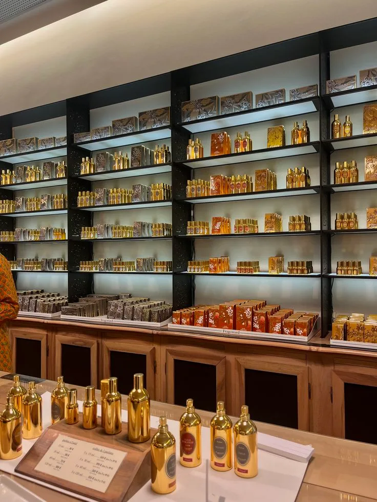 Wall Backlit Perfume & Skincare Display Wall Cabinet — view 3