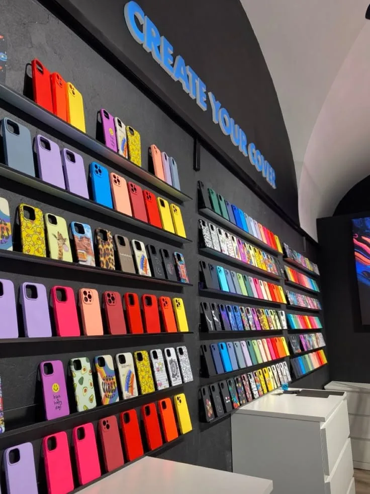 Wall Mount Phone Case Display Shelving for Mobile Accessory Retail Store