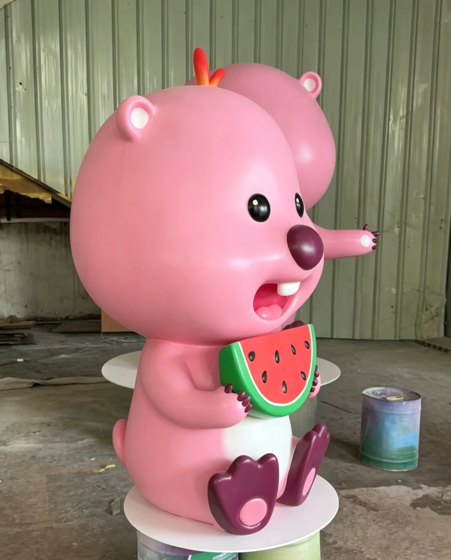 Watermelon Pink Beaver FRP Sculpture for Attractions — view 2