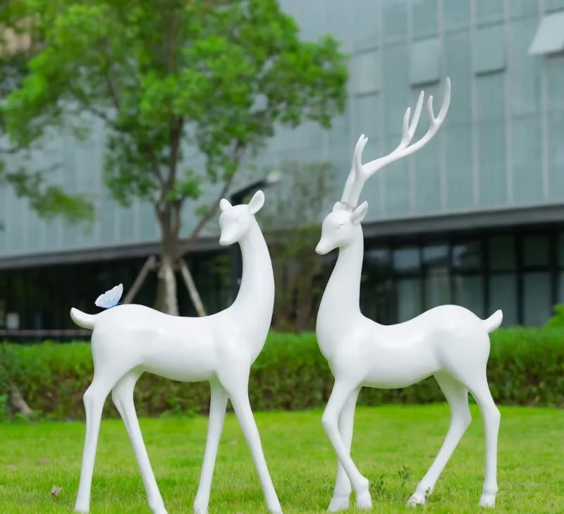 White Deer Family Fiberglass Sculpture Set For Park Ornament — view 3