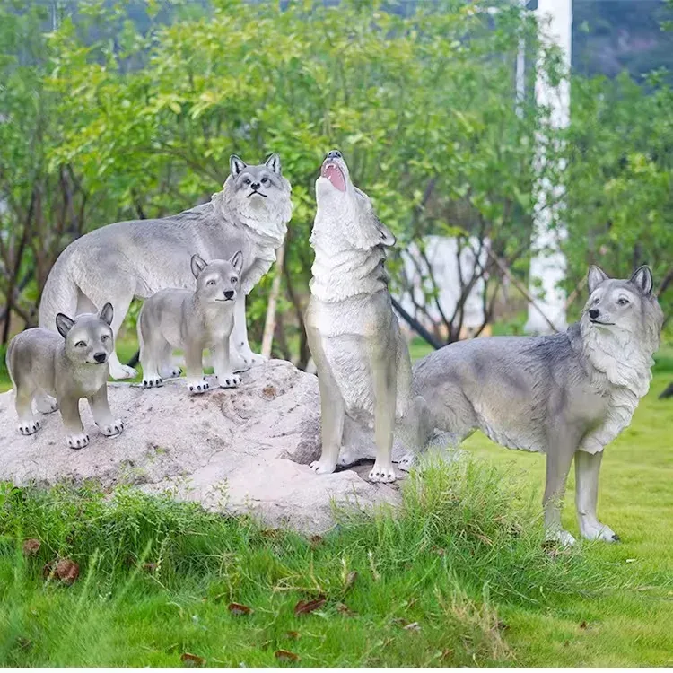 Wolf Fiberglass Sculpture For Holiday Park Landscape Decor — view 3