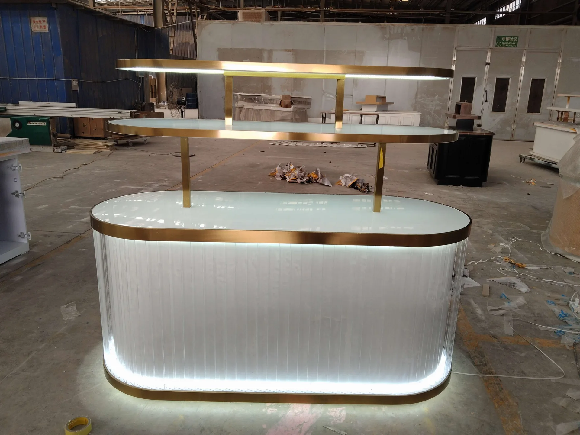 Cosmetic Makeup Display Stand Unit For Cosmetic Retail Shops – custom retail display image 29