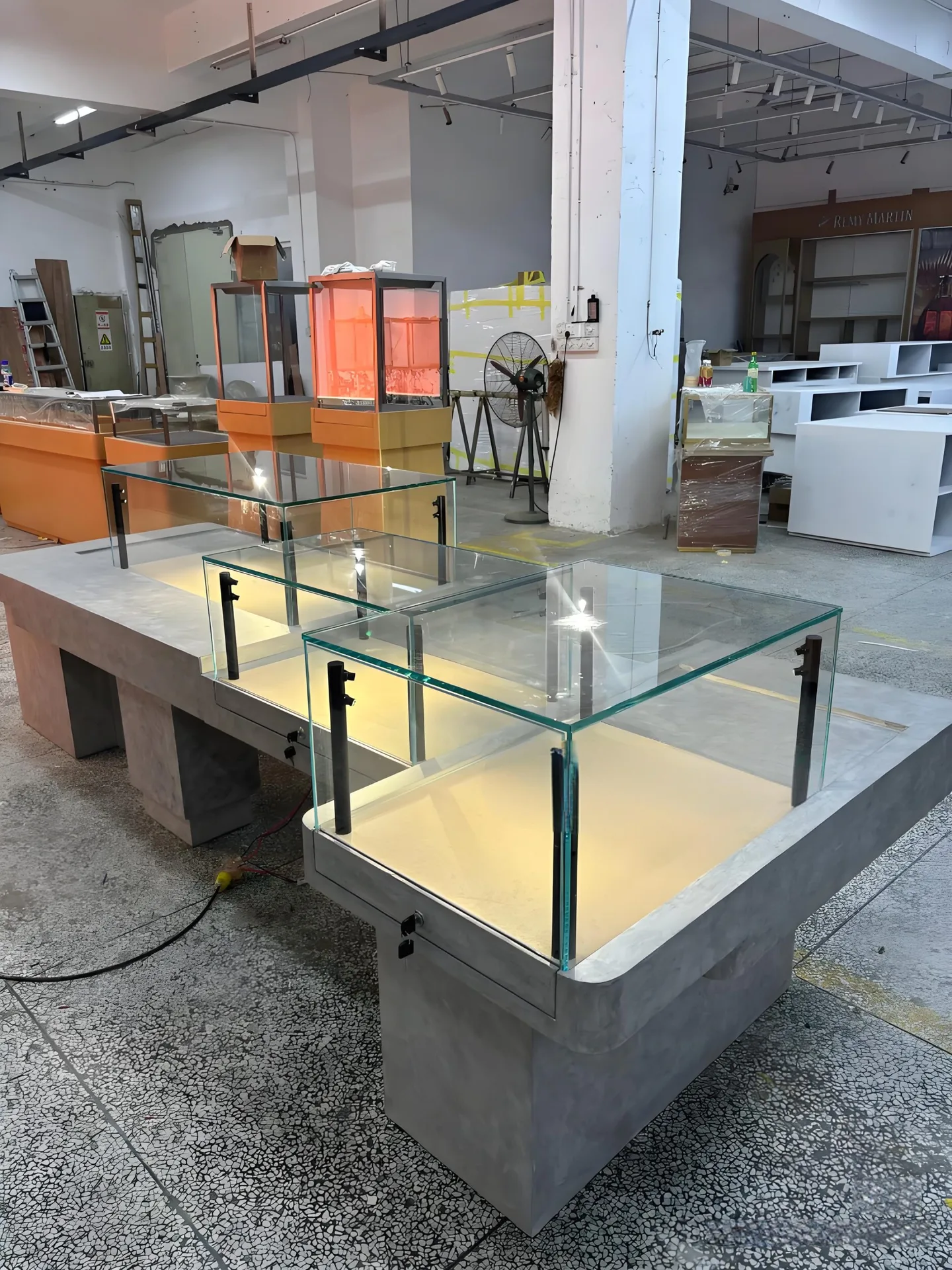 Jewelry Display Cabinets For Shops – custom retail display image 30