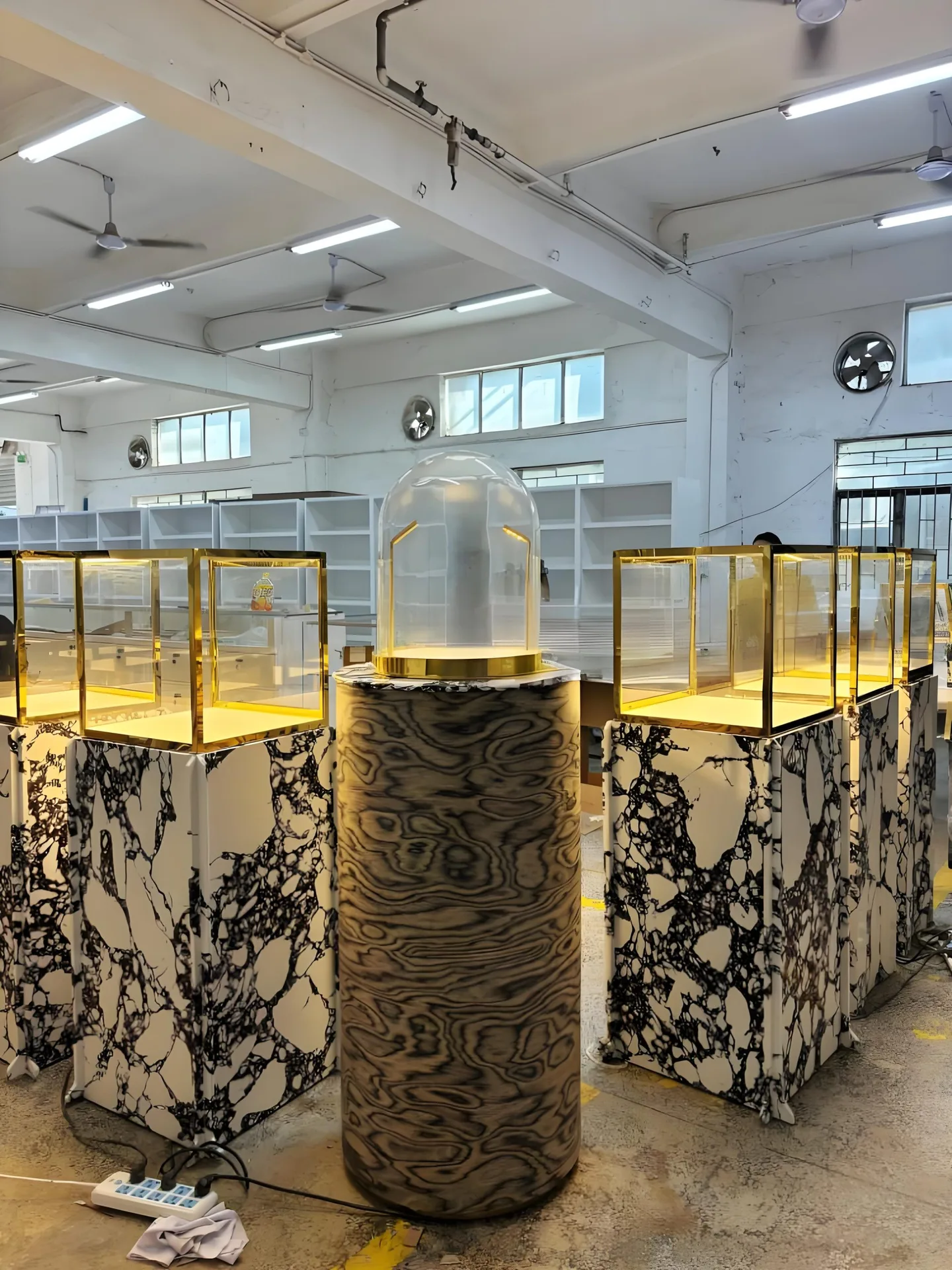 Jewelry Display Cases Showcases For Sale – custom retail display image 26