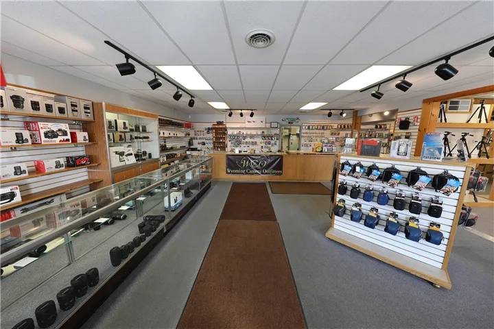 Electronics Shop Design Store Retail Displays – Store Design & Displays image 22