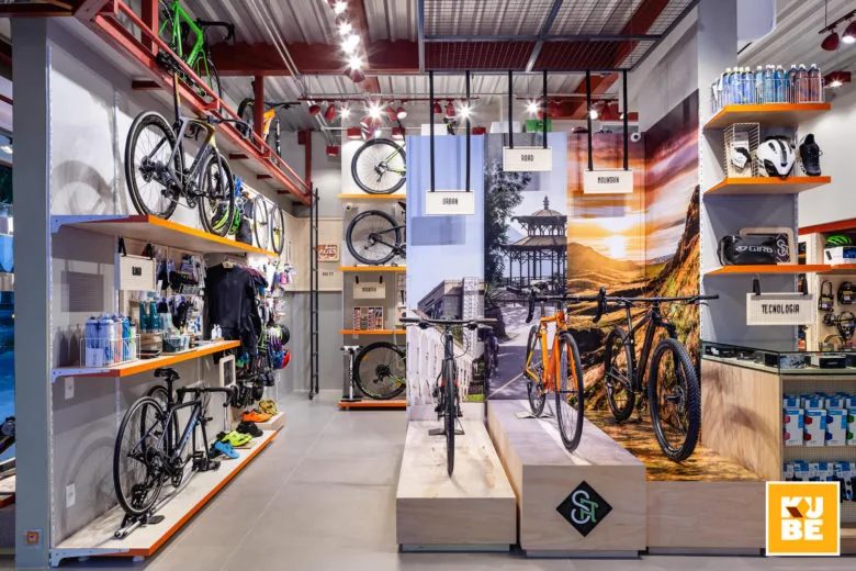 Bicycle Shop Displays | Bike Store Design Retail Fixtures – High-end bike shop design with dispaly cabinet and reception for 