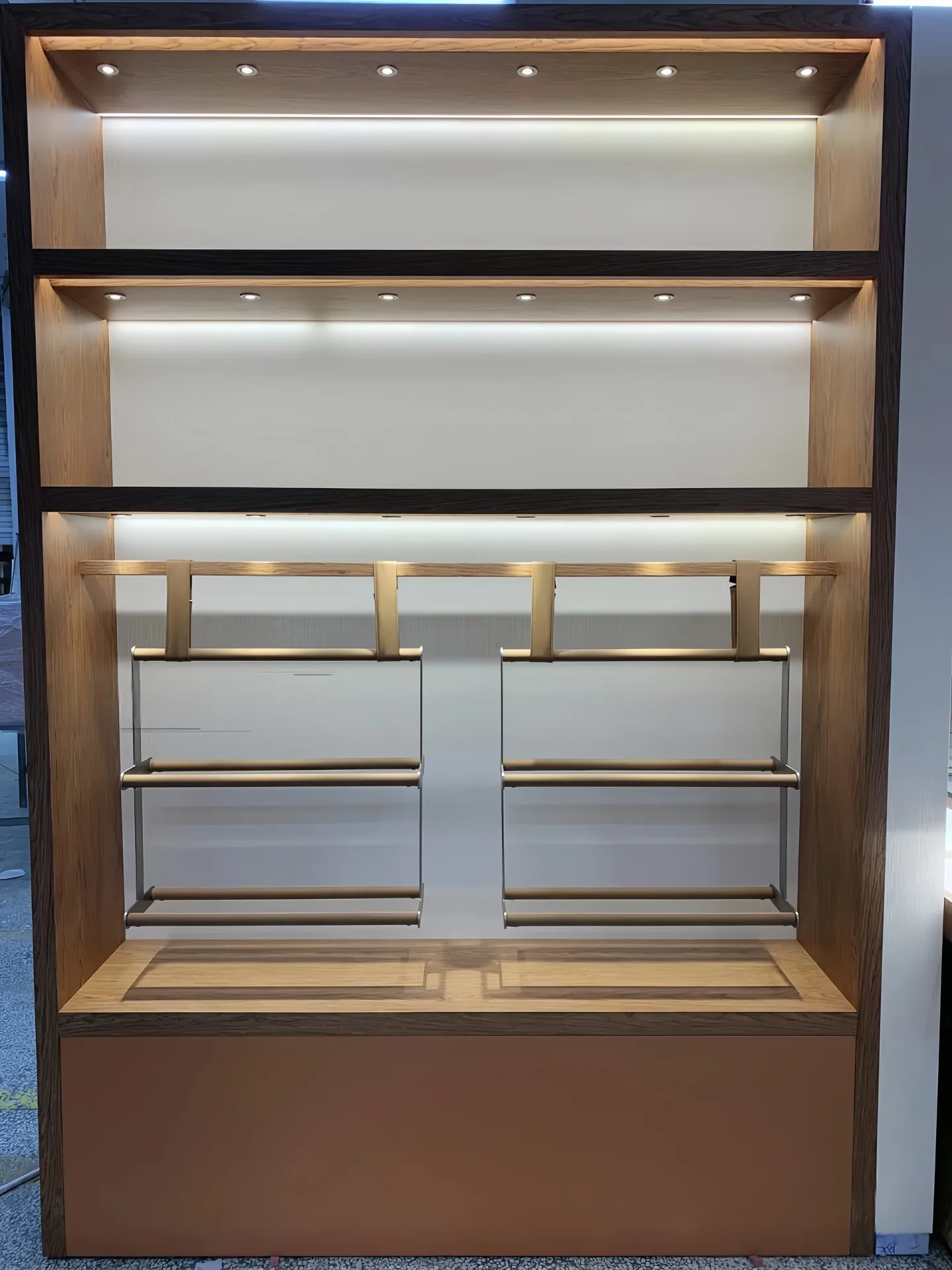 Jewelry Display Cabinets For Shops – custom retail display image 82