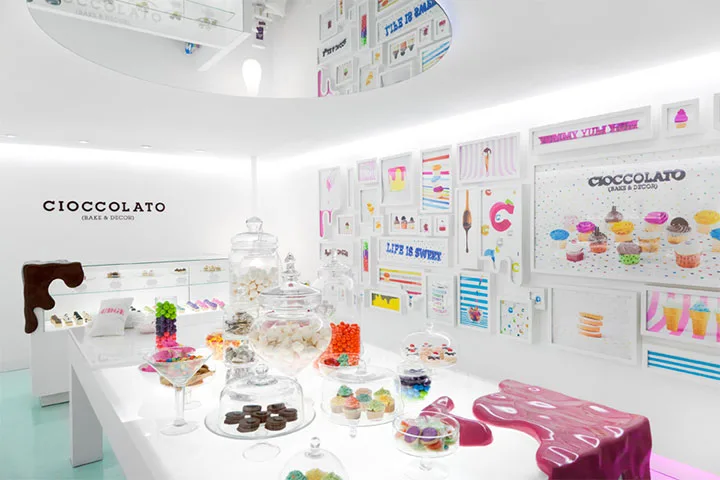 Chocolate Display | Shop Design, Decoration Fixtures – Lollipop candy shop Chocolate counter big sweet candy shelves Convenie