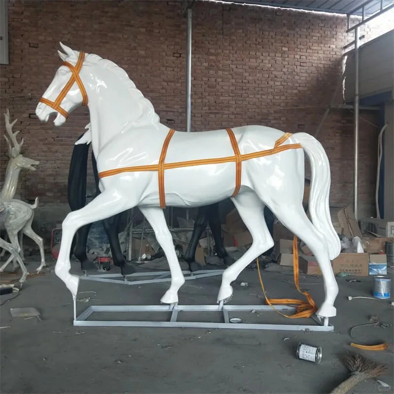 Custom European White Horse Fiberglass Sculpture With Pumpkin Carriage Mall Wedding Scenic Viral Photo Large White Horse Sculpture — view 2