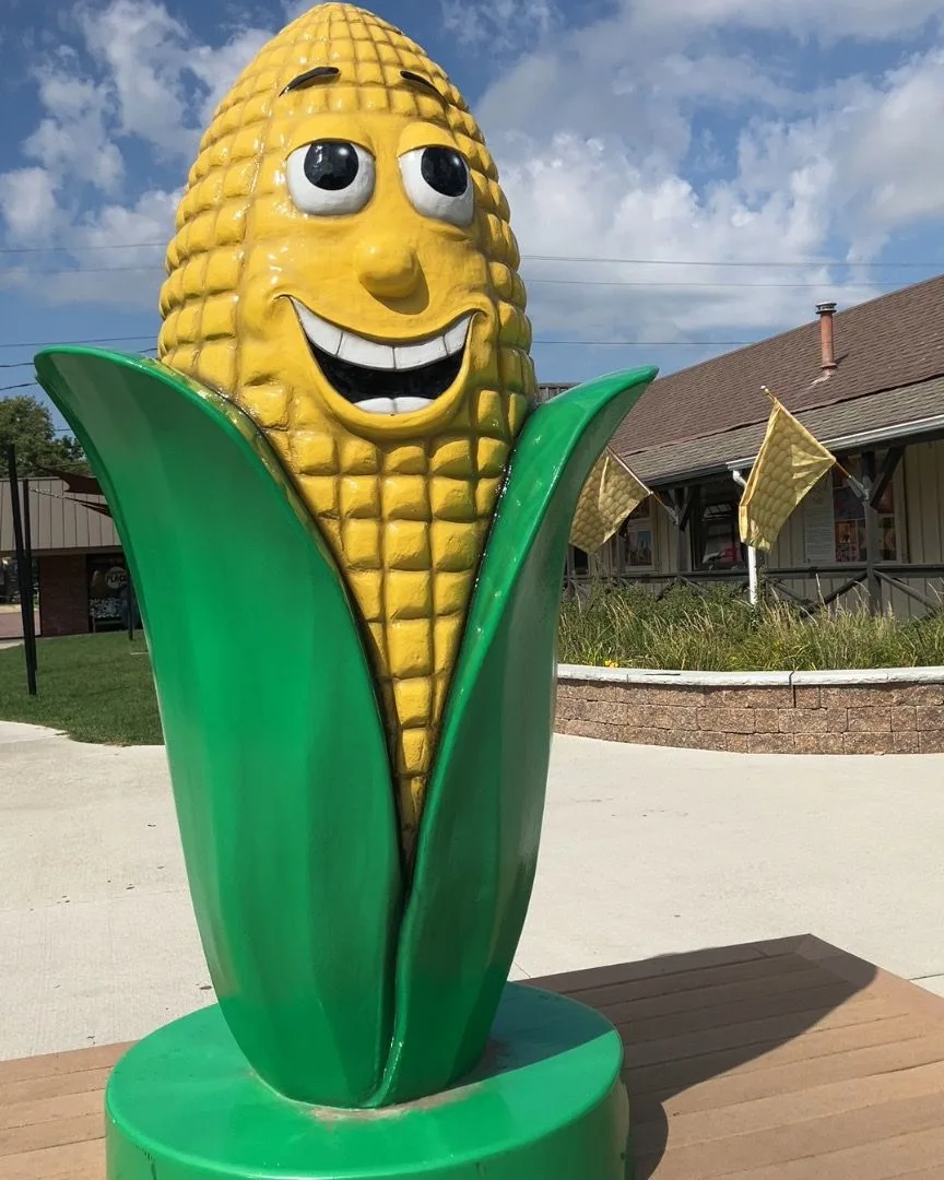 Fiberglass Corn Statues Sculptures For Sale – custom retail display image 7