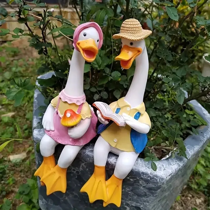 Outdoor Duck Statues Goose Sculptures for Garden – custom retail display image 22