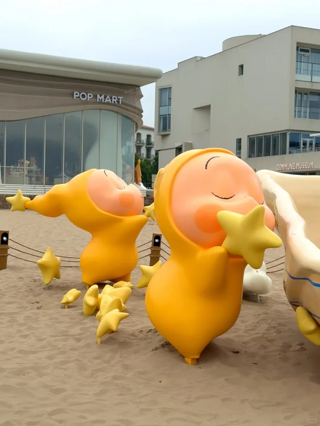 Cartoon Sculptures, Statues Figurines | Custom Life Size – custom retail display image 9