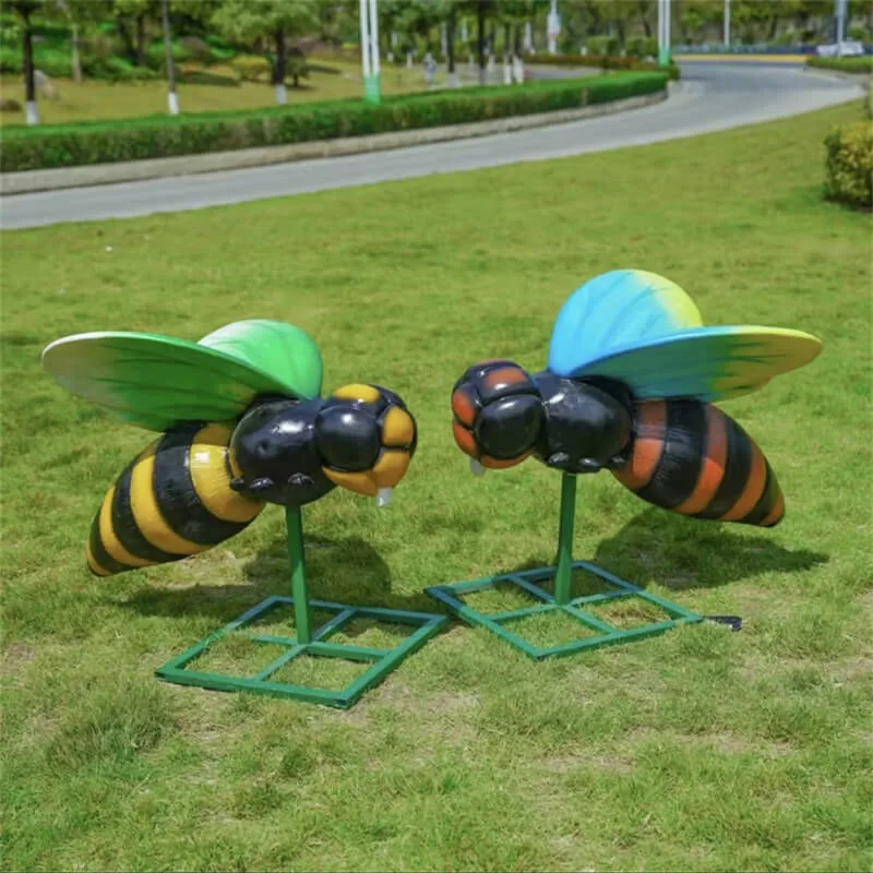 Bee Statues Sculptures For Garden Ornaments – custom retail display image 2