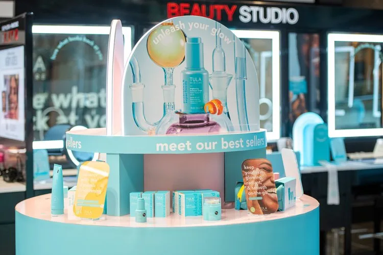 Cosmetic Makeup Display Stand Unit For Cosmetic Retail Shops – custom retail display image 52