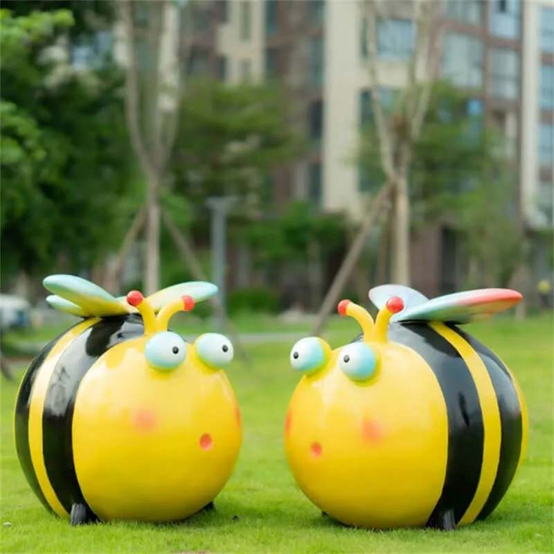 Bee Statues Sculptures For Garden Ornaments – custom retail display image 9