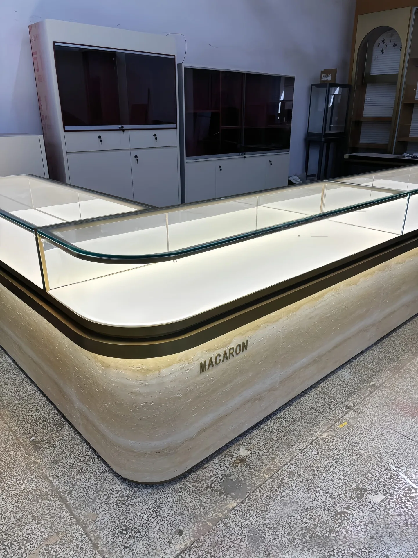 Jewelry Showcase Manufacturer for USA, Canada, UK Austrialia – custom retail display image 15