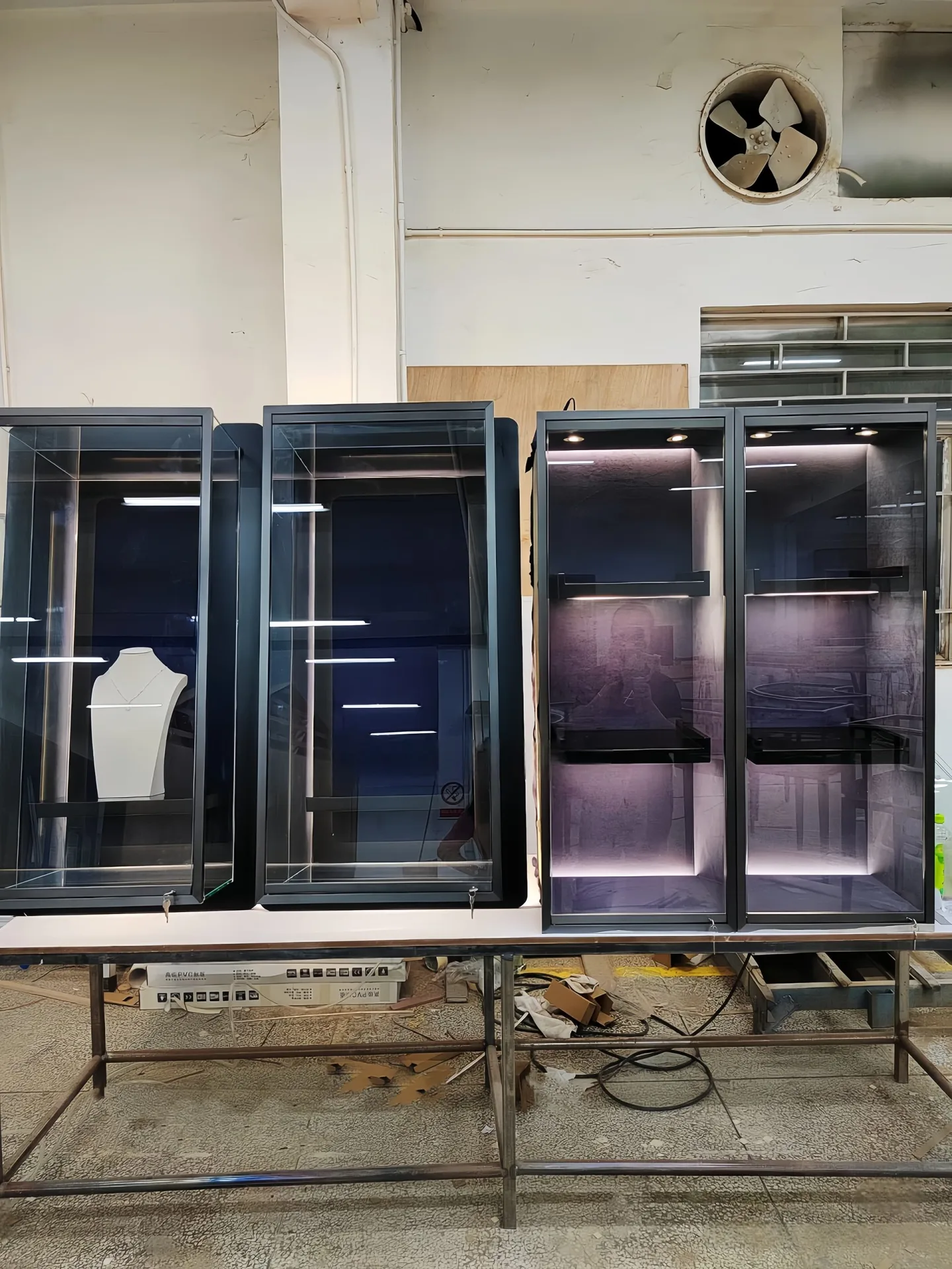 Jewelry Display Cabinets For Shops – custom retail display image 58