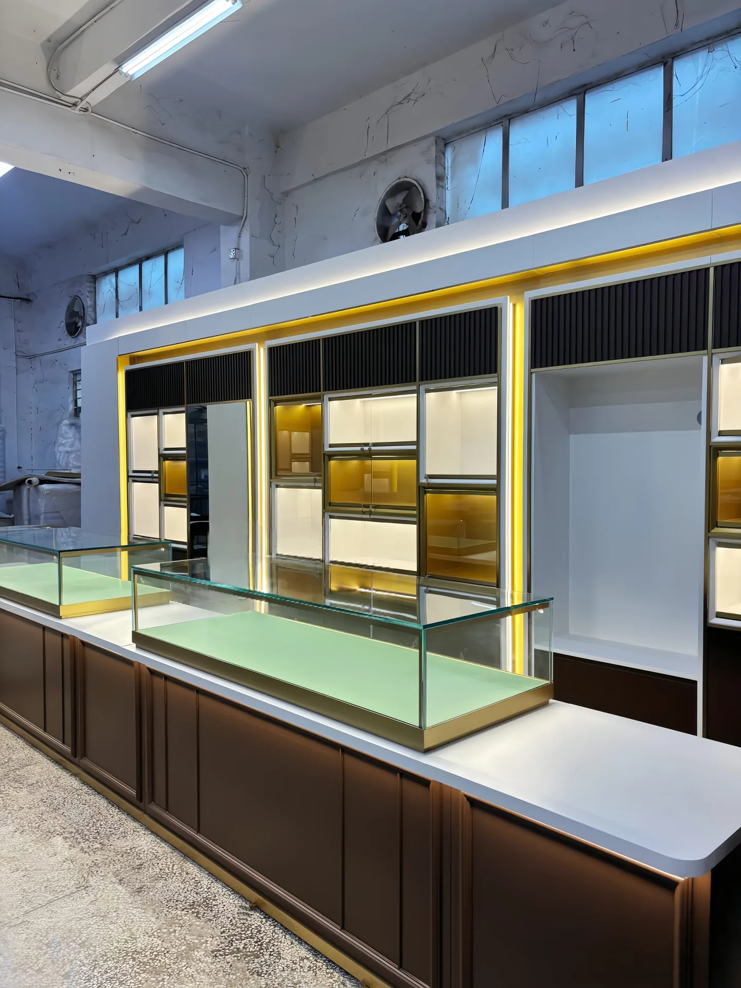 Jewelry Display Counter For Sale – custom retail display image 33