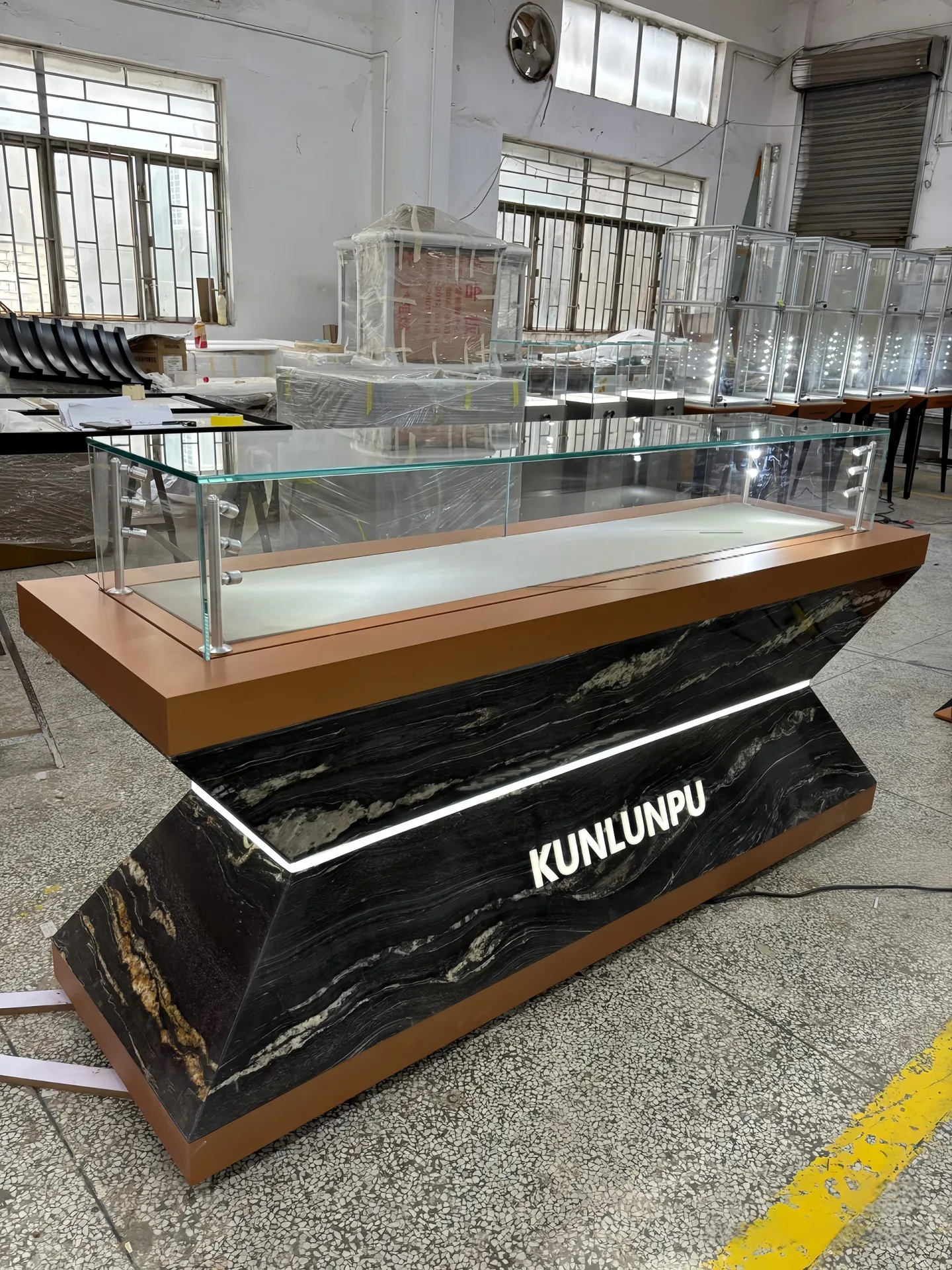 Jewelry Display Cabinets For Shops – custom retail display image 22
