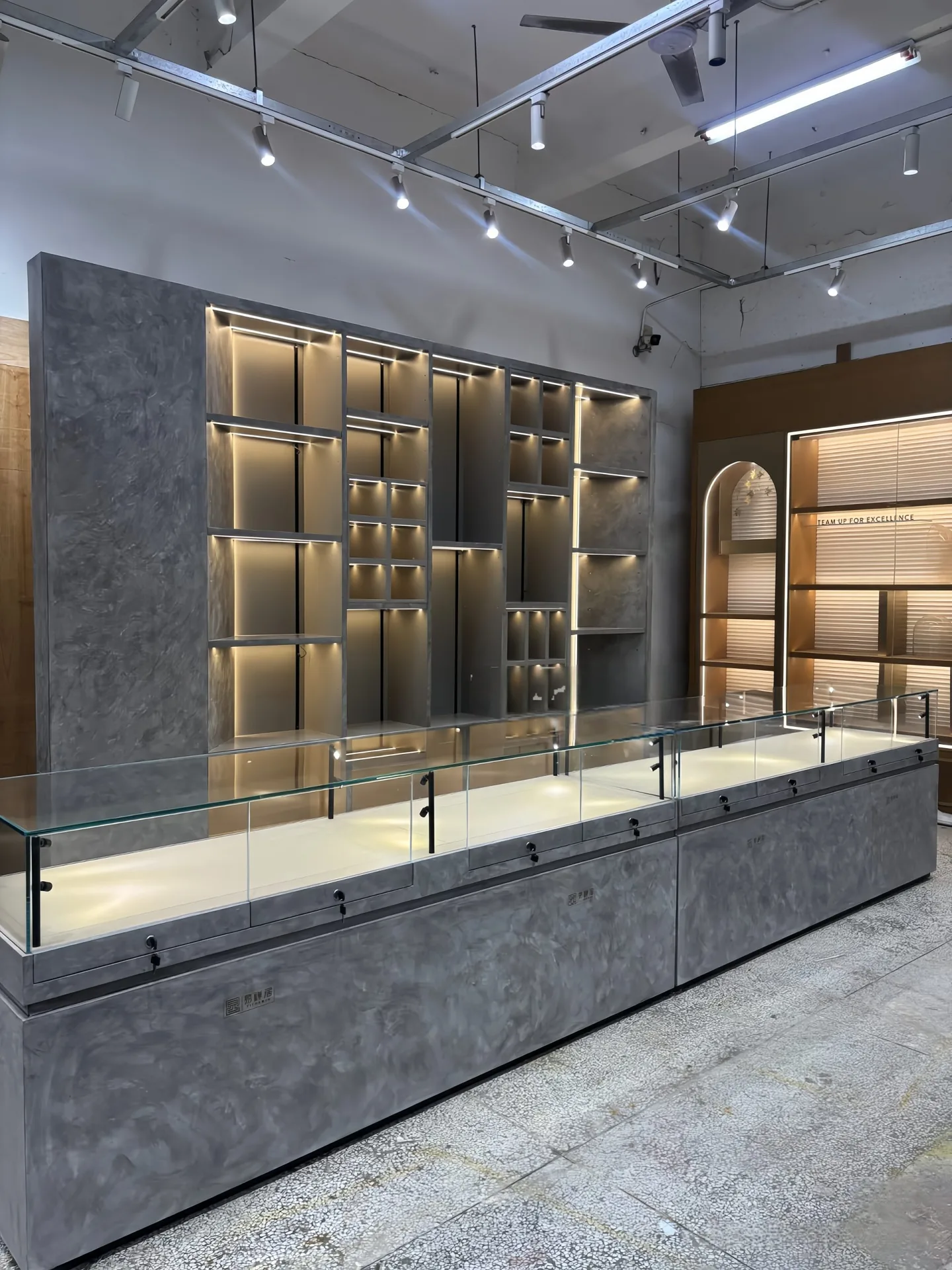Jewelry Display Counter For Sale – custom retail display image 29