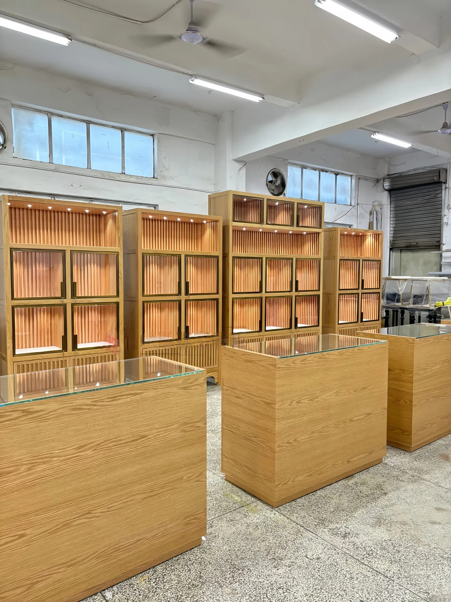 Jewelry Display Cases Showcases For Sale – custom retail display image 34