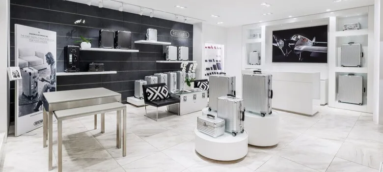 Luggage Store Design | Custom Suitcase Shop Retail Fixtures Displays – custom retail display image 7