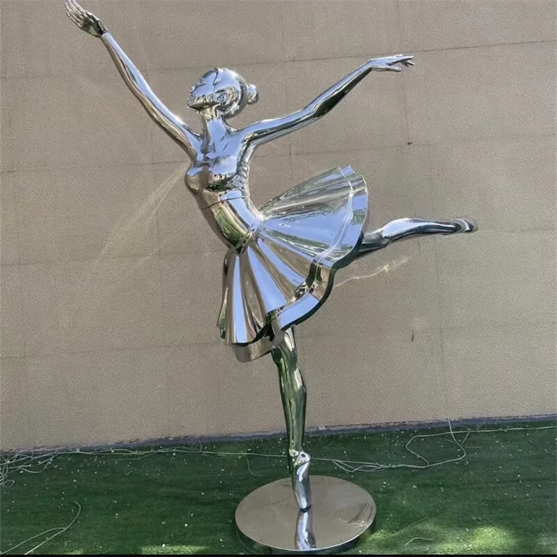 Custom Fiberglass Statues Sculptures Manufacturer | Benson Display – custom retail display image 4