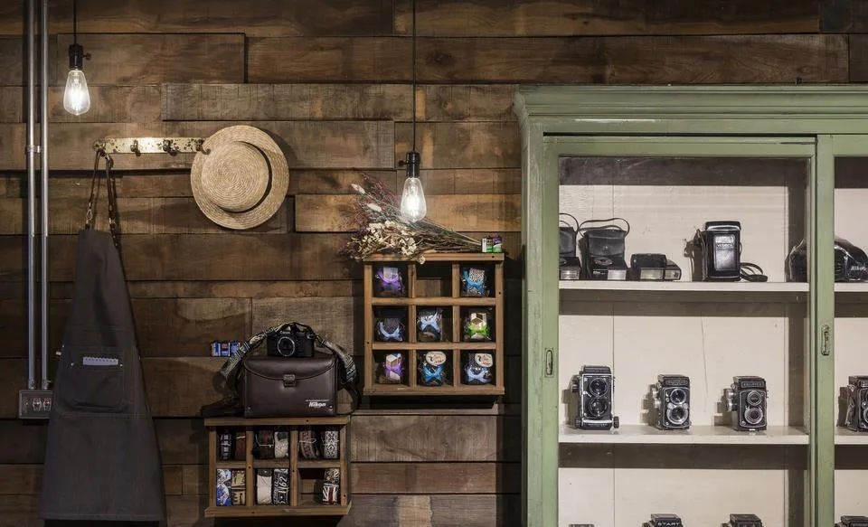 Electronics Shop Design Store Retail Displays – Store Design & Displays image 17