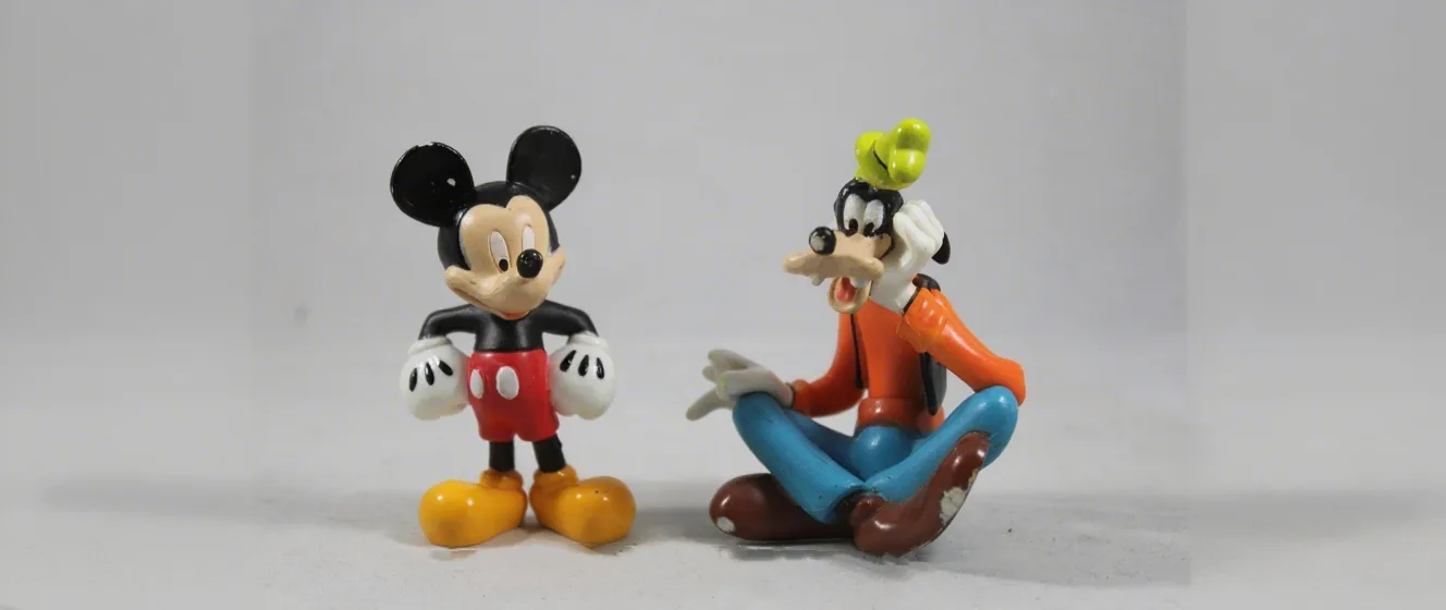 Life Size Goofy Statues Cartoon Dogs For Sale – custom retail display image 3