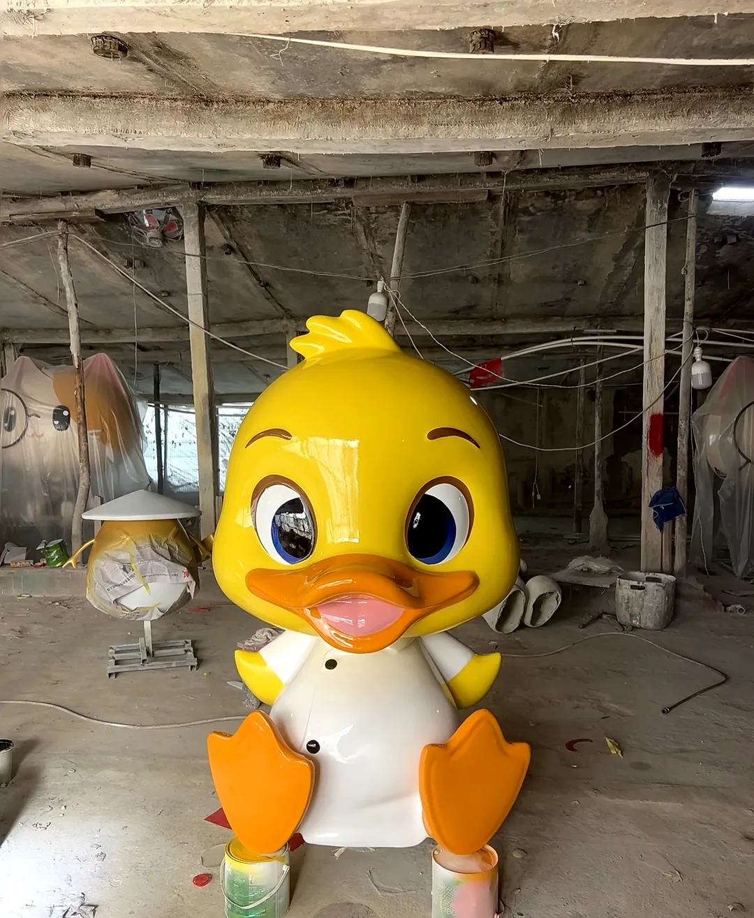Outdoor Duck Statues Goose Sculptures for Garden – custom retail display image 31