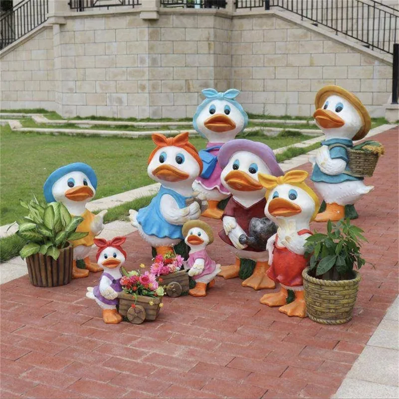 Outdoor Duck Statues Goose Sculptures for Garden – custom retail display image 38