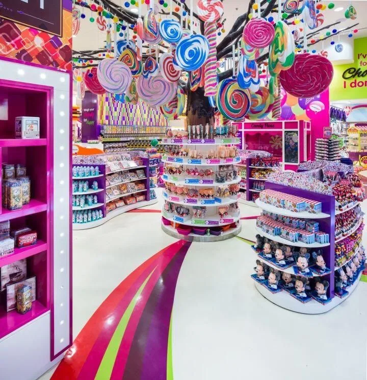 Candy Store Design, Displays Decorations – custom retail display image 32