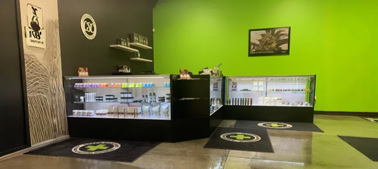 Cannabis Dispensary Display Cases Showcases For Sale – custom retail display image 9