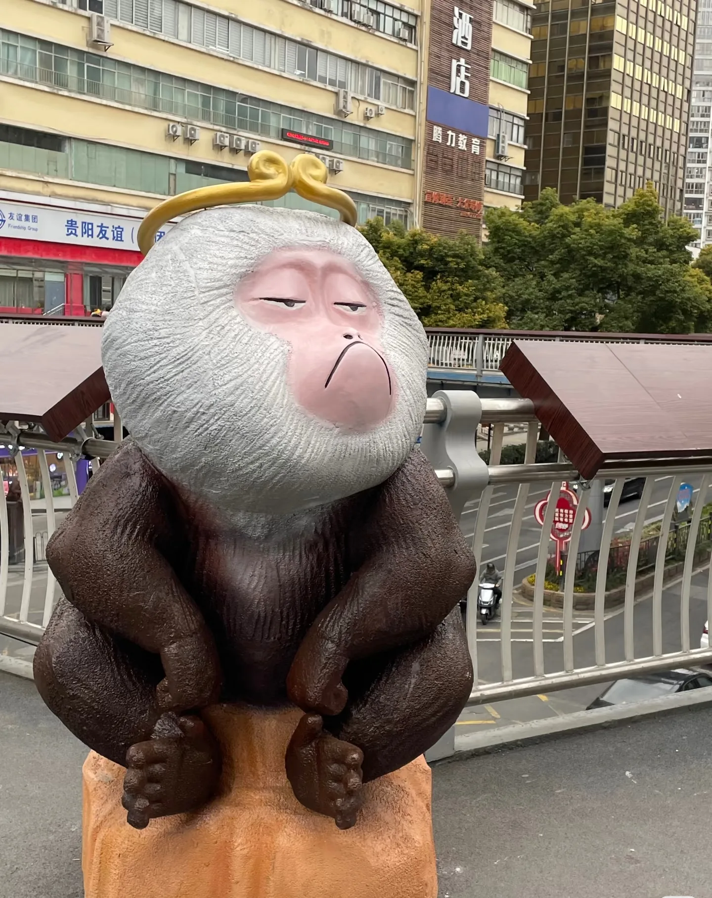 Monkeys, Gorillas Apes Statues For Sale | Life Size – custom retail display image 6