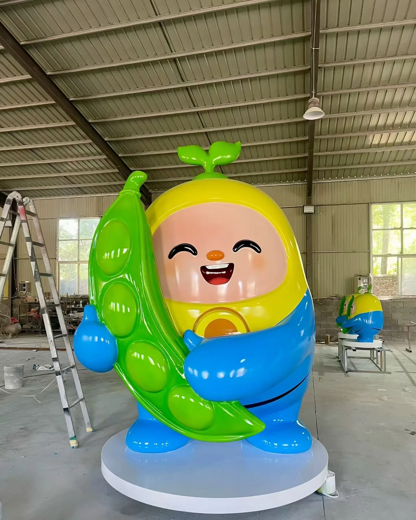 Cartoon Sculptures, Statues Figurines | Custom Life Size – custom retail display image 66