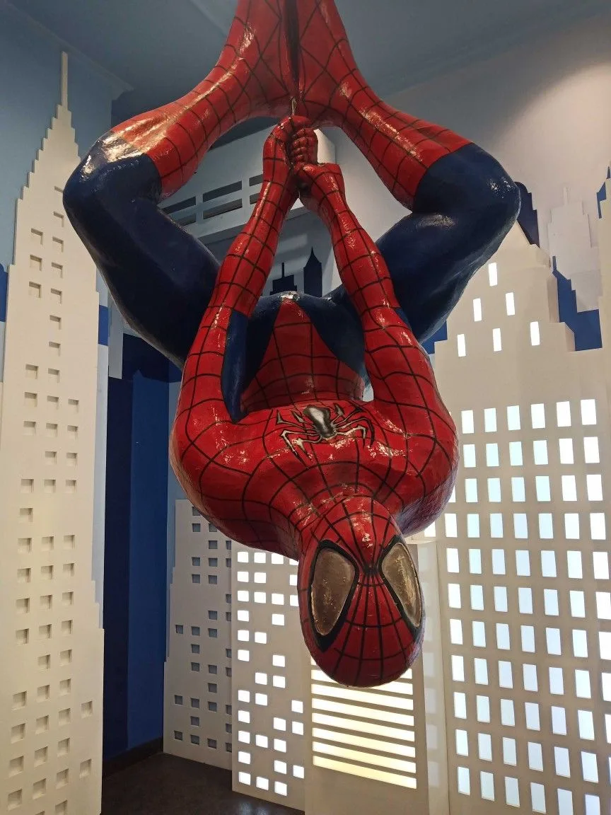 Life Size Marvel Superhero Statues Figurines For Sale – custom retail display image 32